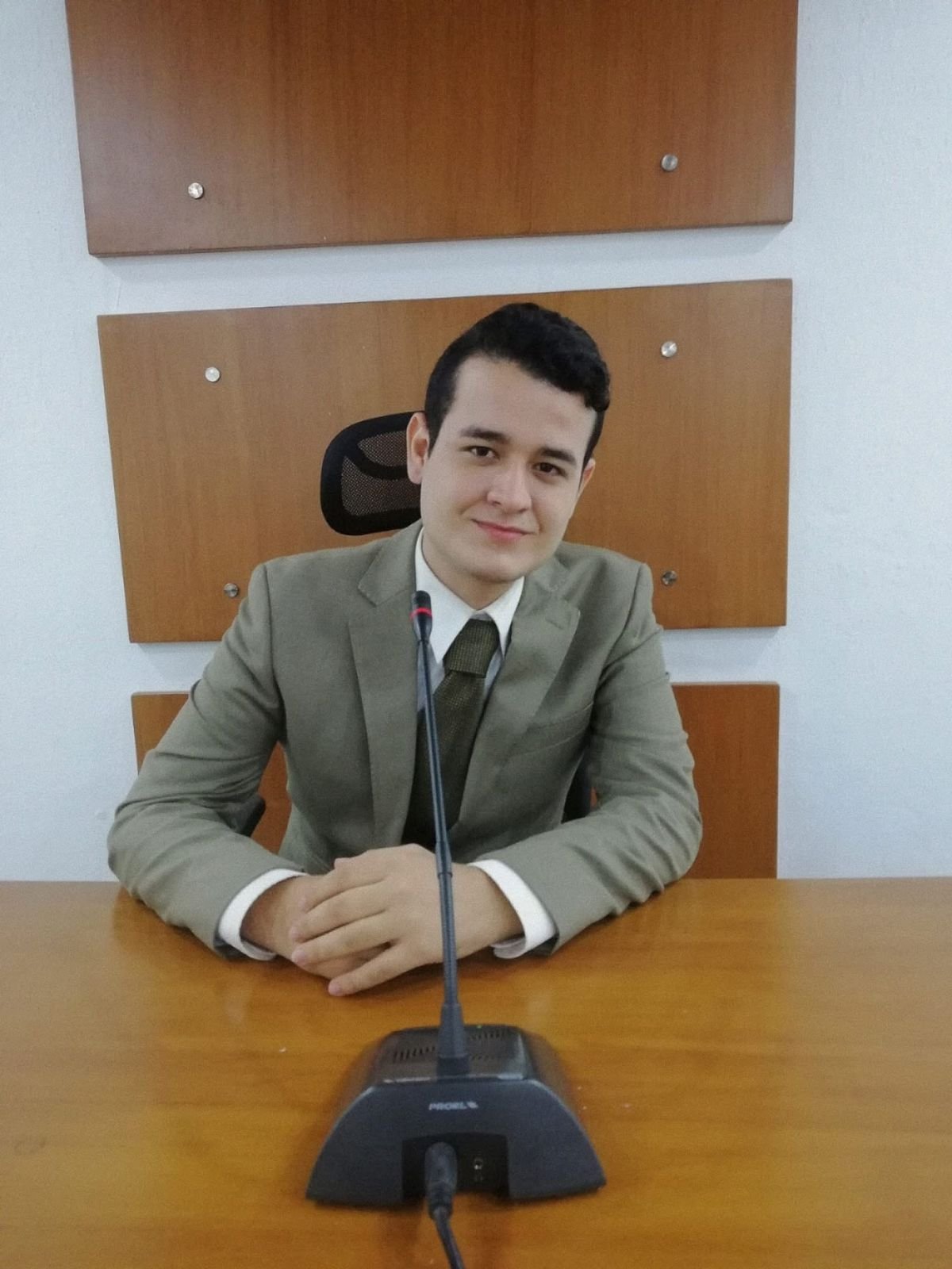 Pedro Miguel Sanabria Pinzon - Abogado